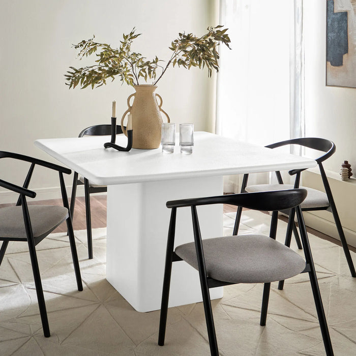 Core Dining Table
