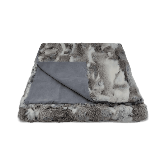 Arctic smoke Throw