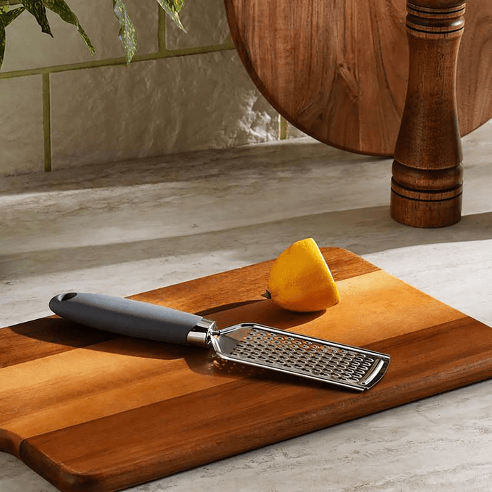 Aira Hand Grater - Grey