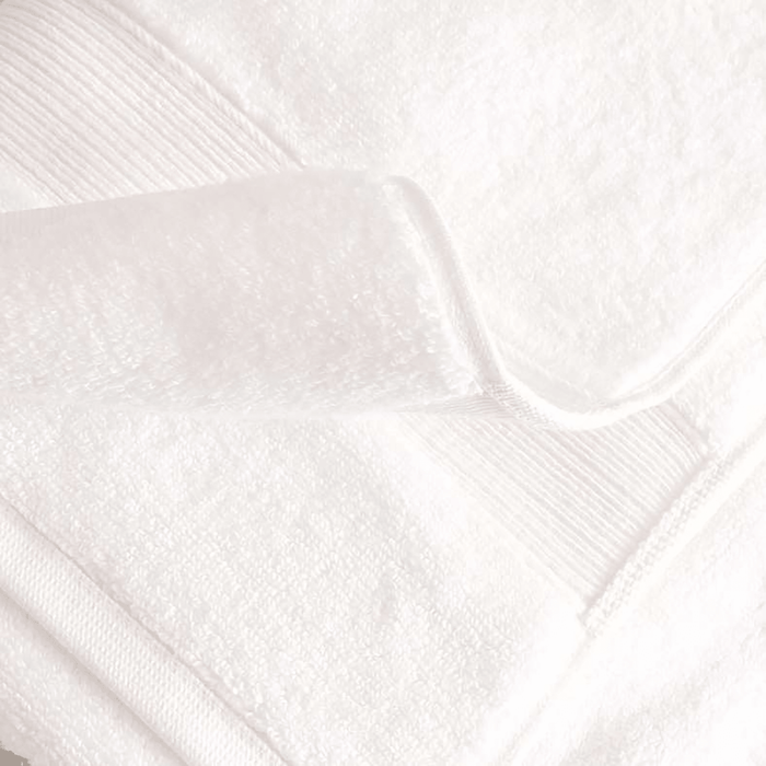 Classic Zero Twist 600 Gsm Bath Towel -White Pan Home