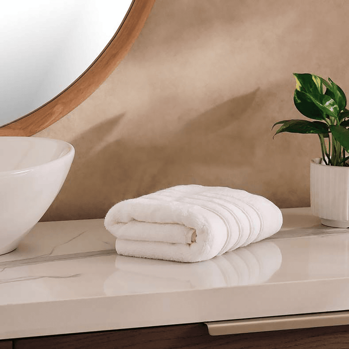 Julius Border Striped 500 Gsm Hand Towel - White/Peach