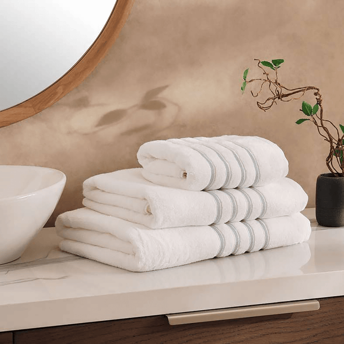 Julius Border Striped 500 Gsm Hand Towel - White/Turquoise