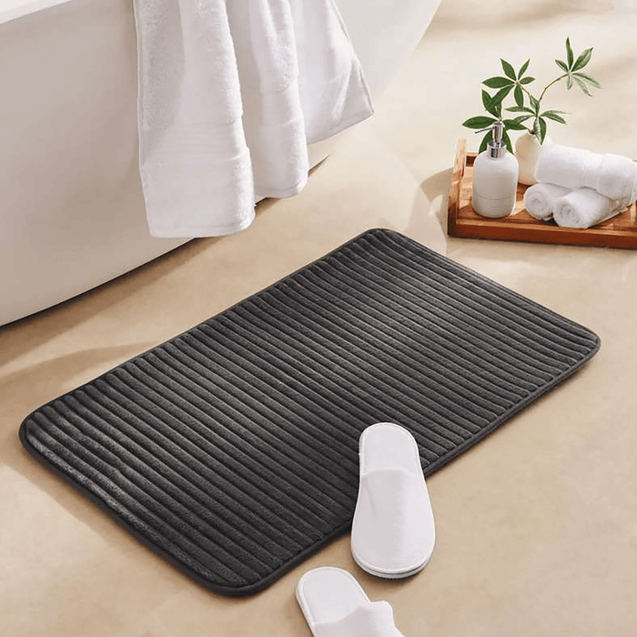 Lynnel Flannel Bathmat - Grey