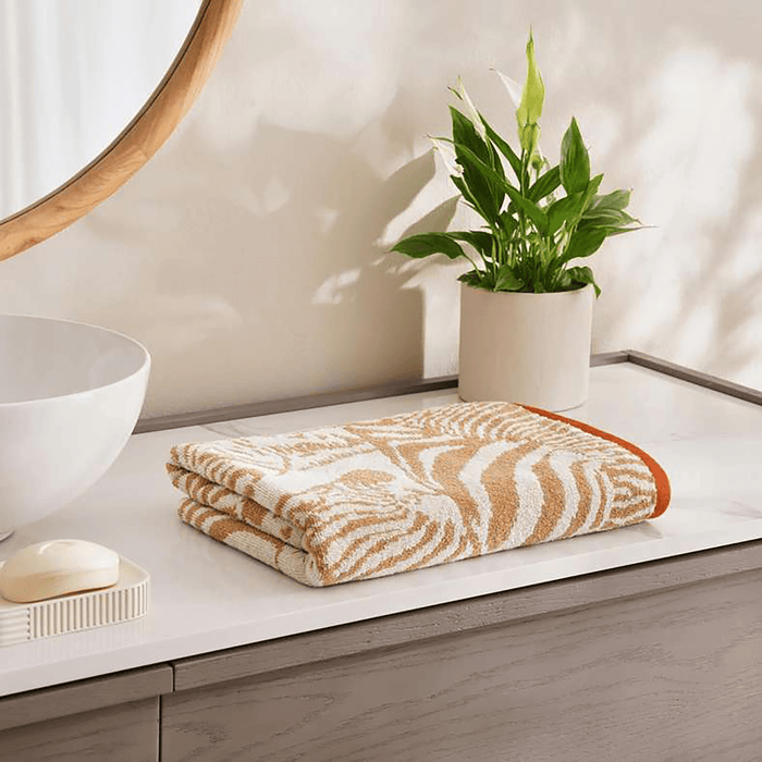 Mirage Jq Bath Towel -Beige