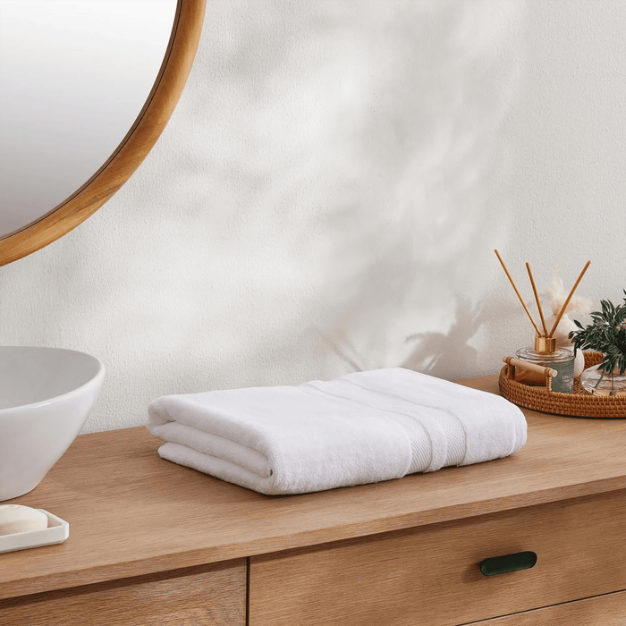 Plush Smart Twist Cotton 550 Gsm Bath Sheet -White