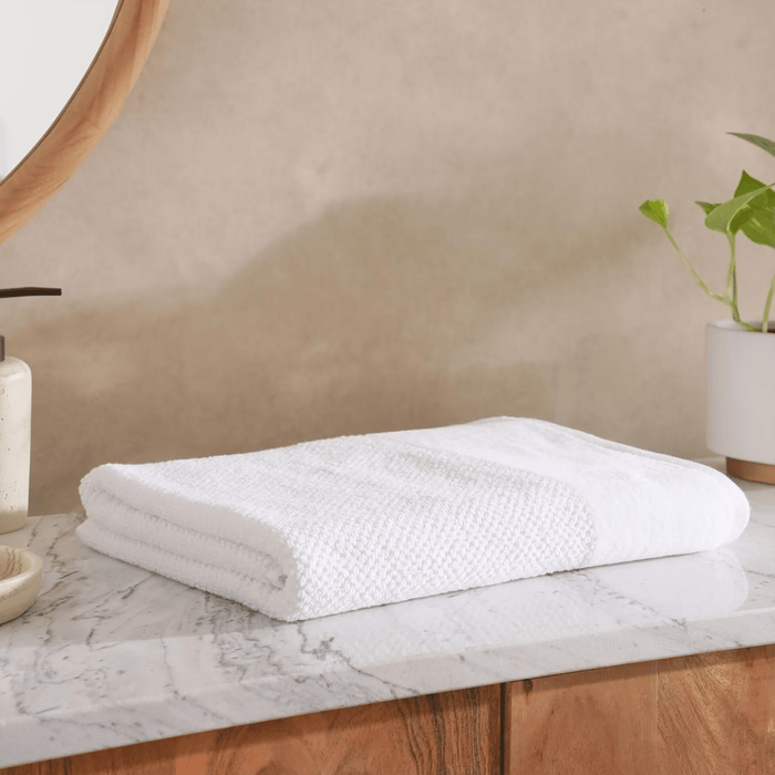 Retreat Bath Towel White
