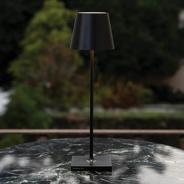 Poldina Pro Table Lamp Ø.111X380Mm. Matt Black 2,2W Led 185/203Lm.