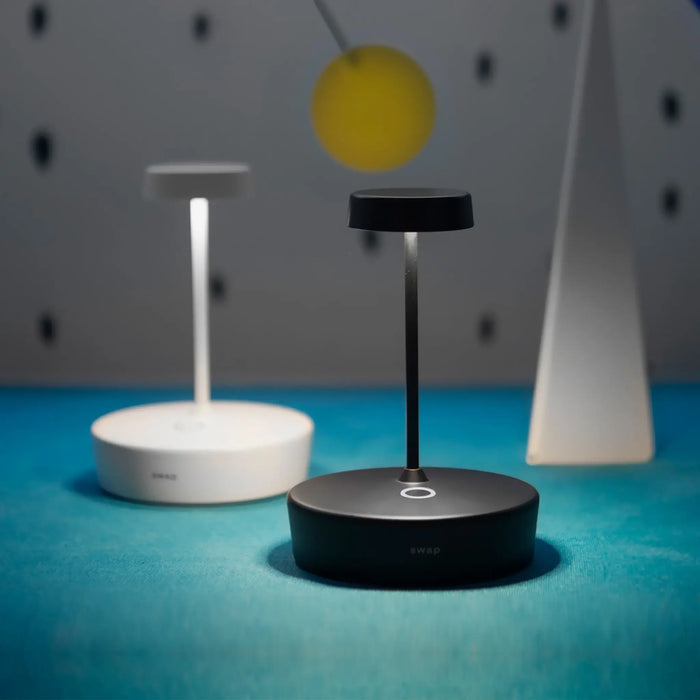 Swap Mini Table Lamp Ø.100X148Mm.Ultramatt Black  2,0W Led 22/27/30K- 5Vdc Max 2A-Ip65 Type-C No Plug