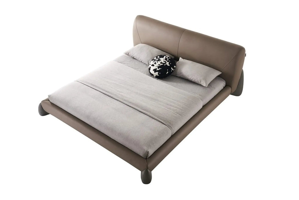 PIGNA Luxury Leather Upholstered Bed Frame with Sculptural Headboard – Taupe