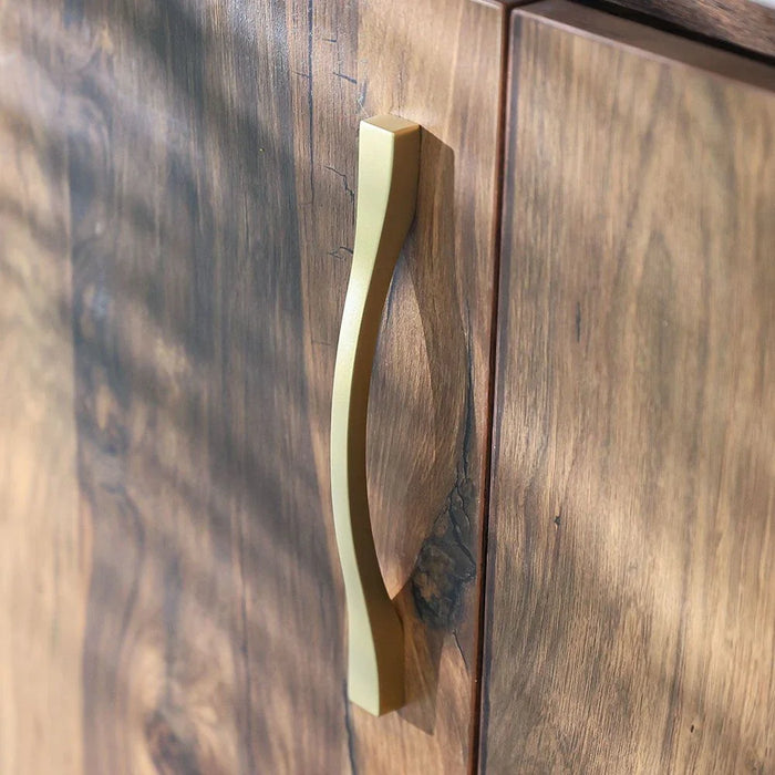 Milano Ivy Cabinet Zinc Handle| Premium Pull Handle for Kitchen Cabinets, Drawers, Cupboards, Wardrobes| Sleek Modern Design Furniture Handle | Brushed Gold | 202X25X16Mm