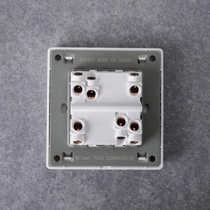 Milano 1G Intermediate Switch Aura Wh