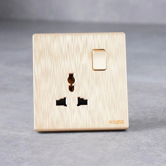 Milano 16A Universal Socket Aura Gld