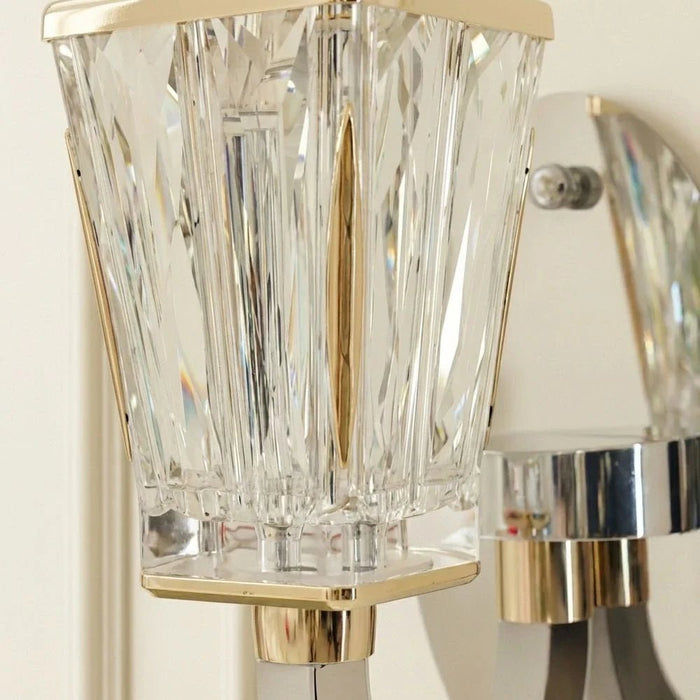 Casablanca LED Crystal Wall Lamp Ð Crystal & Metal Ð Chrome Ð 3-Color Dimmable
