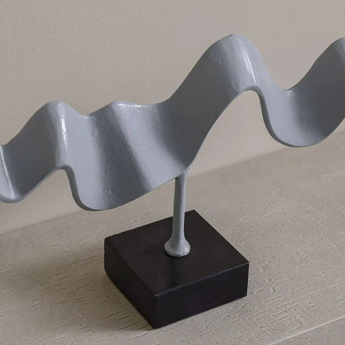Stark Metal Leaf Sculpture 37X8X36Cm