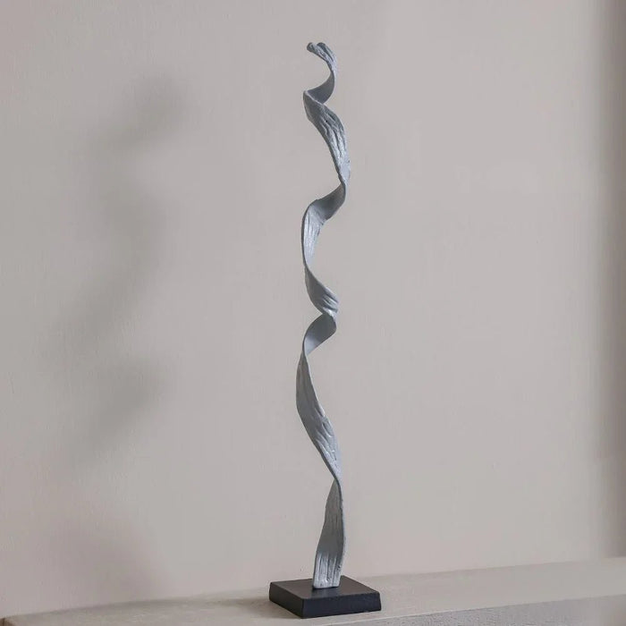 Stark Metal Leaf Sculpture 37X8X36Cm