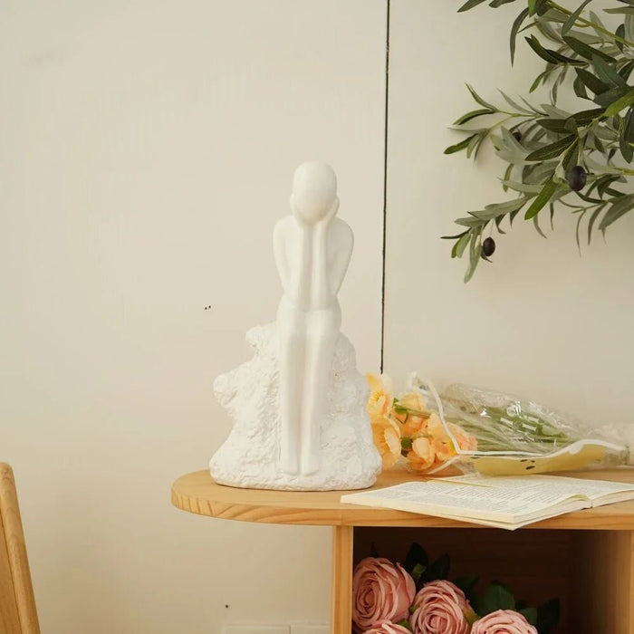 Liana Stoneware Thinking Person Wht 19X1200X3005Cm