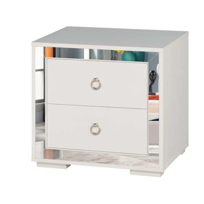 Ezekiel Night Stand-White/Silver