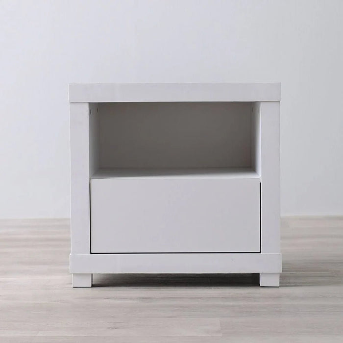 Kalmal End Table-Pearl White