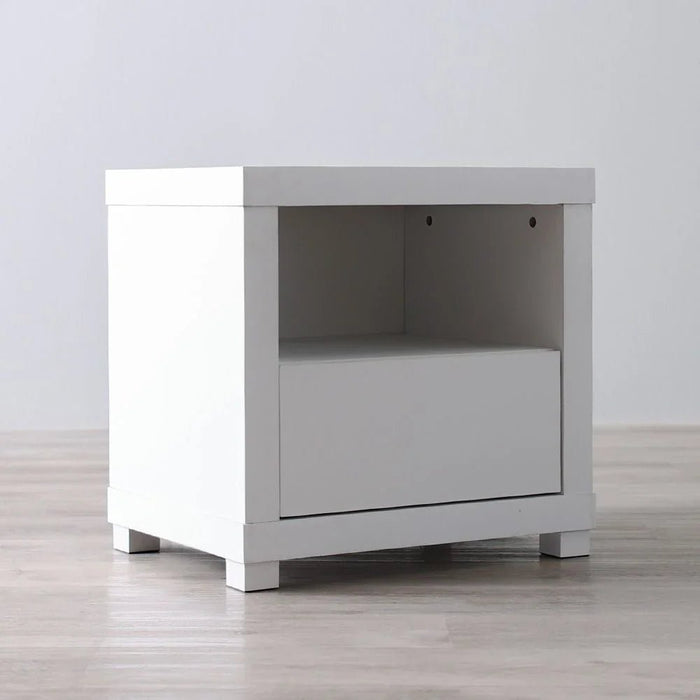Kalmal End Table-Pearl White