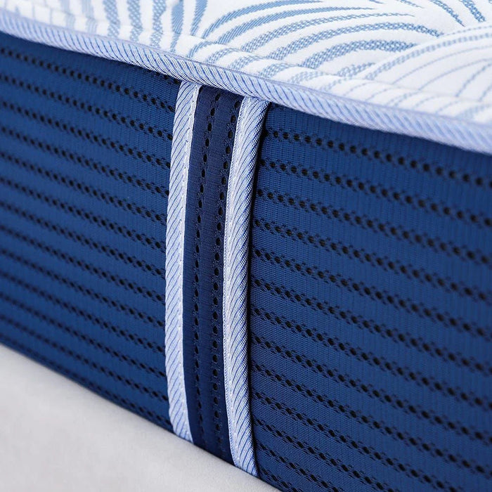 Gel Memory Foam with Pocket Spring Medium Soft King Mattress 180x200x25 cm-With 10-Year Warranty
