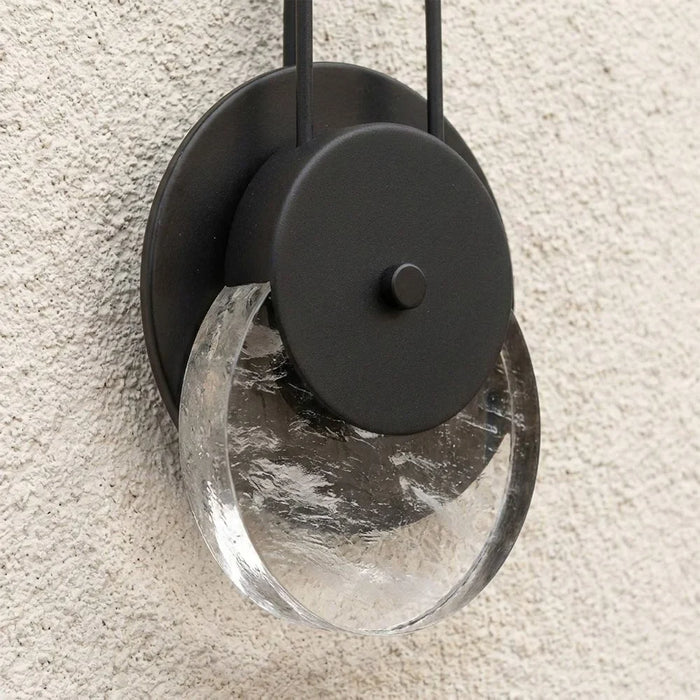 Black LED Wall Lamp for Modern Spaces
