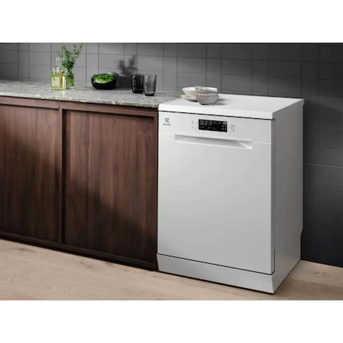 Electrolux Freestanding Dishwasher 60cm | 13 Place Settings | 8 Programs | Inverter Motor | Fully Automatic with advanced AirDry Technology | Low Noise Level | ESA47301SW