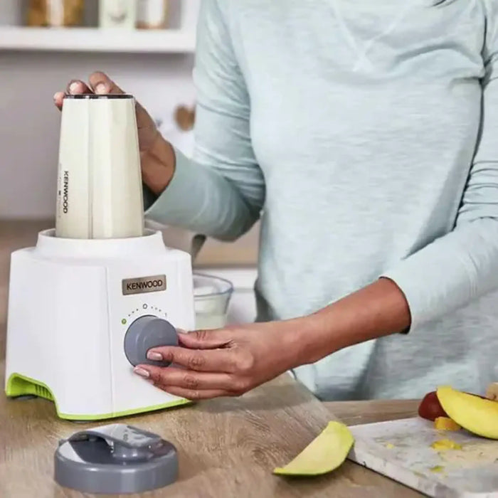 Kenwood Blender 350W Smoothie Blender/Smoothie Maker Blend-Xtractª 1L with Multi Mill (Grinder/Chopper)| Smoothie2Go Bottle BLP31.D0WG White