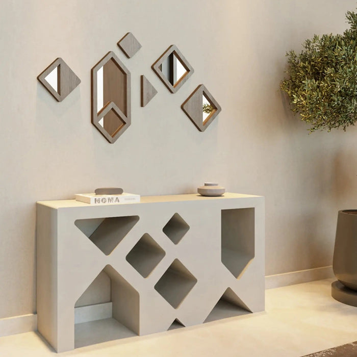 Nuqat Entrance Console