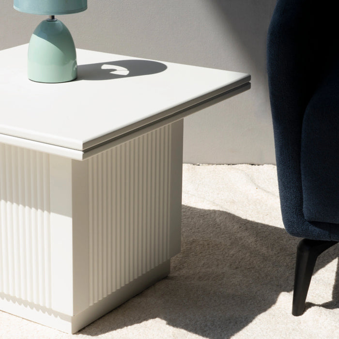 Riga End Table