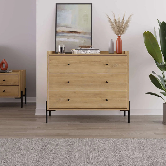 Dresser With 3 Drawers - Oak