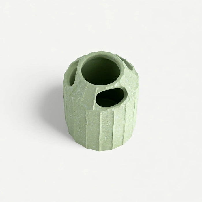 Famio Toothbrush Holder