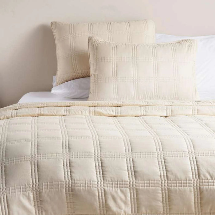 Cecilia 3-Piece Velvet King Bedspread Set 220X240Cm - Beige