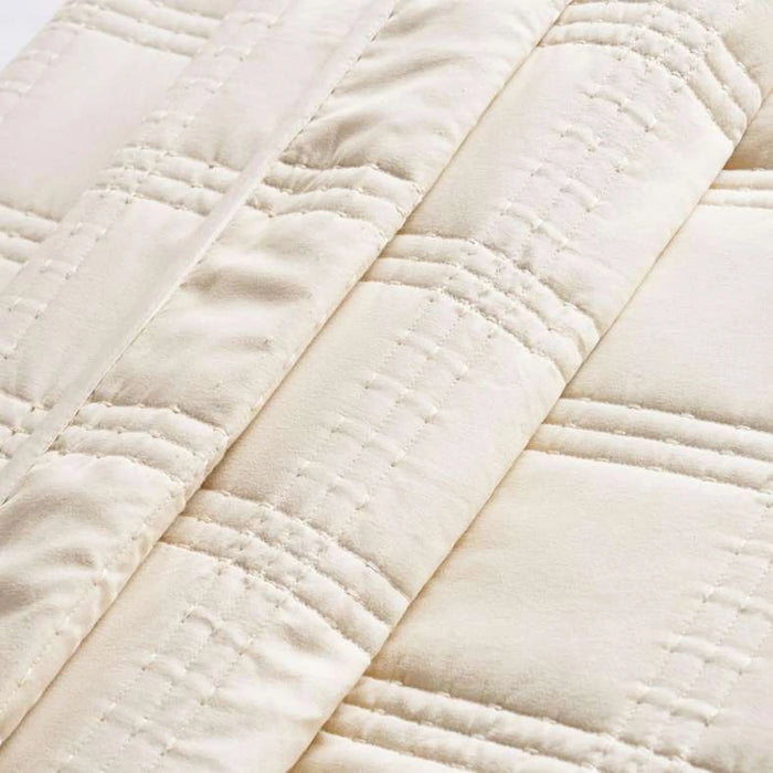 Cecilia 3-Piece Velvet King Bedspread Set 220X240Cm - Beige