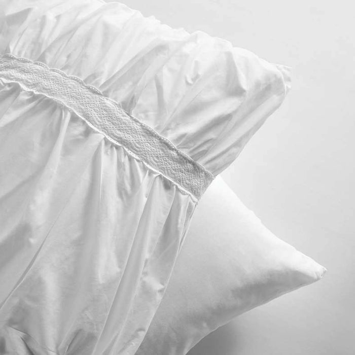 Modern Suites Pleated 3-Piece Queen Comforter Set 200X240Cm - White