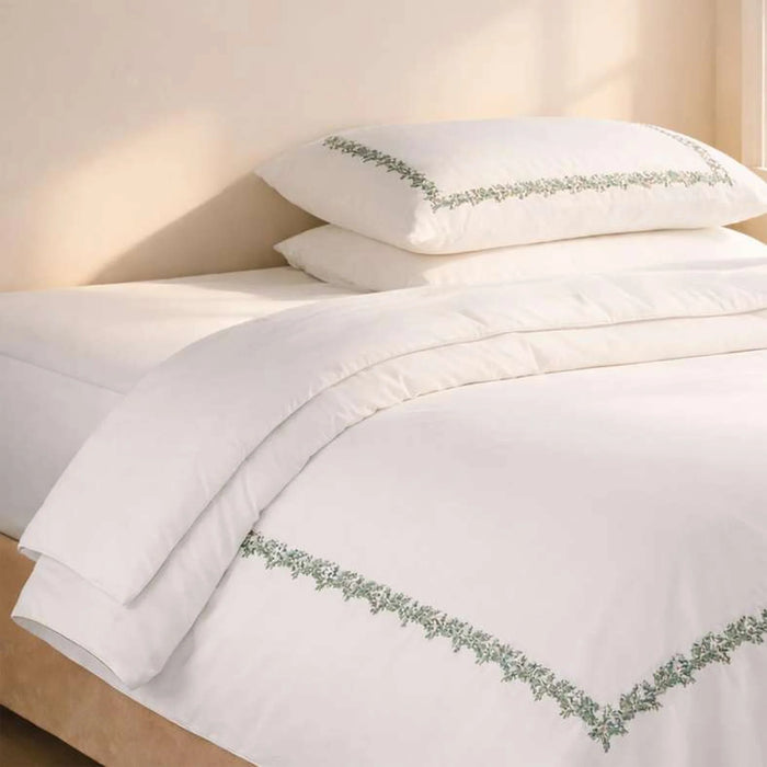 Reflection Home Oasis Floretta Embroidered 3-Piece Queen Duvet Cover Set 200X200Cm - Dried Sage