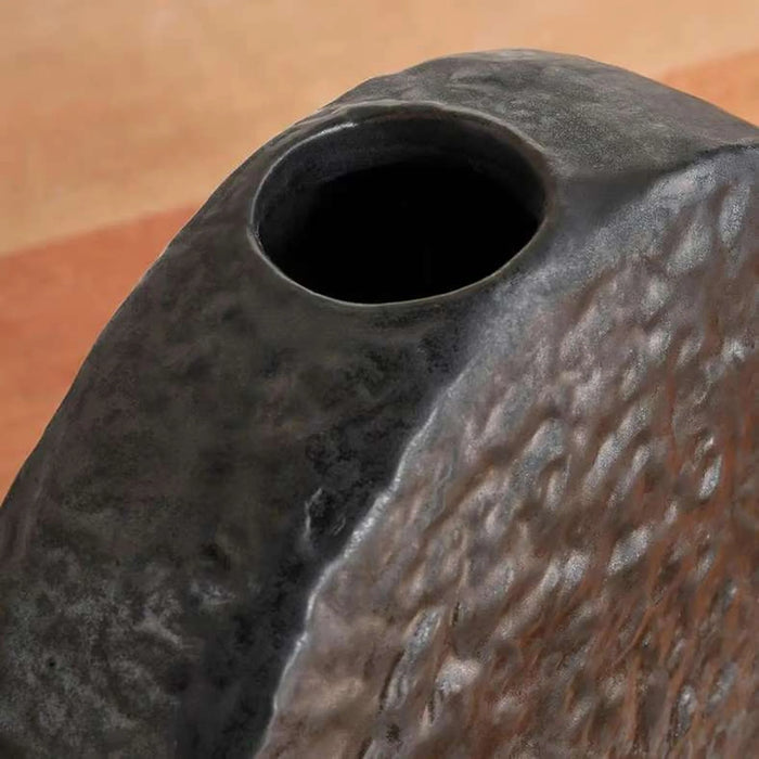 Ainar Ceramic Textured Vase 16X4.8X16Cm - Black