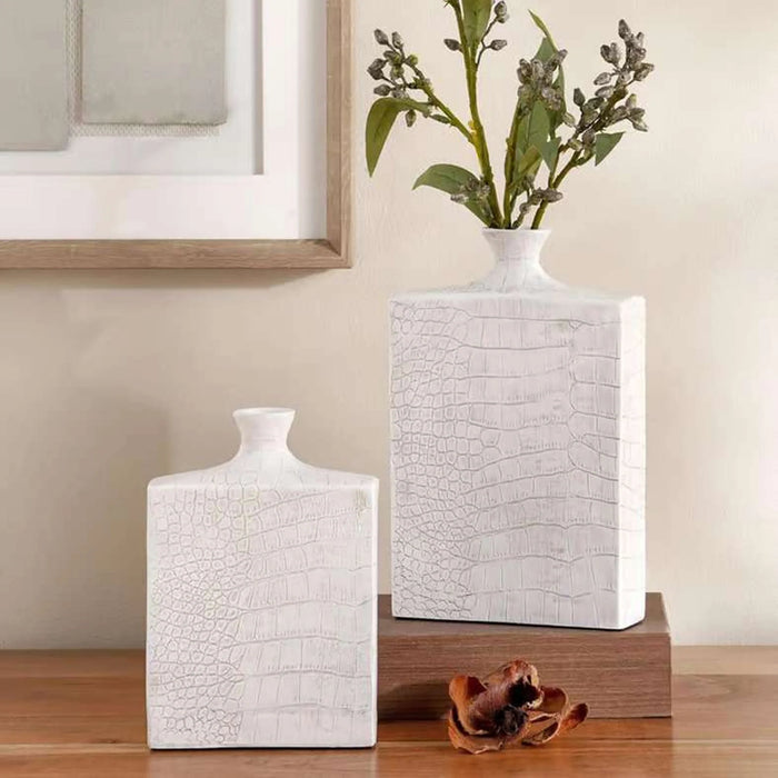 Almas Polyresin Decor Vase 15X4.5X24Cm - Beige