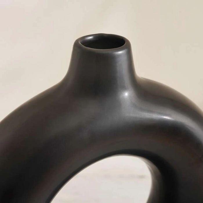 Austin Ceramic Donut Vase 21X7X22Cm - Black