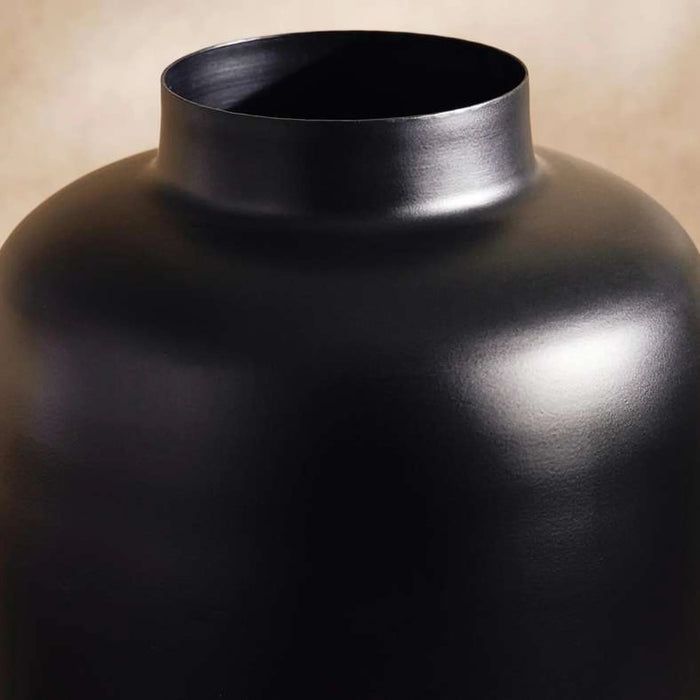 Castor Metal Cylindrical Shaped Vase 20X20X30Cm - Black
