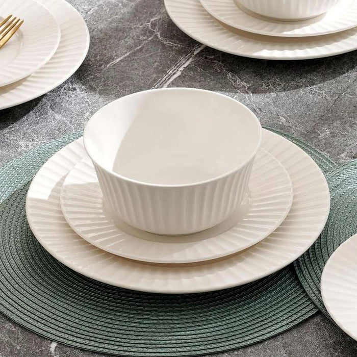 Cecila 18-Piece Porcelain Dinner Set -White