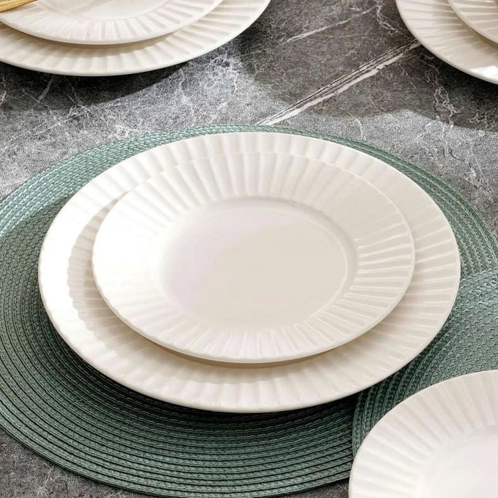 Cecila 18-Piece Porcelain Dinner Set -White