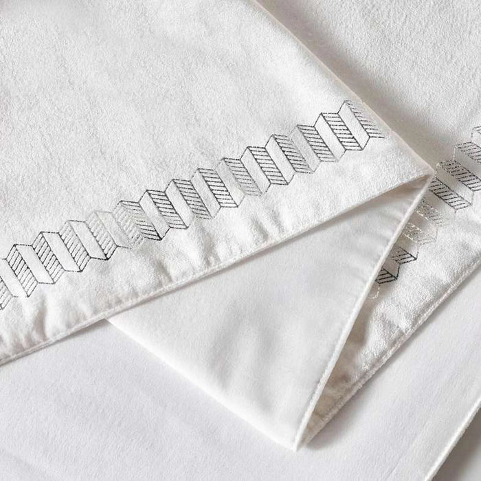 Celestia Foil Printed Table Runner 33X180Cm - Silver