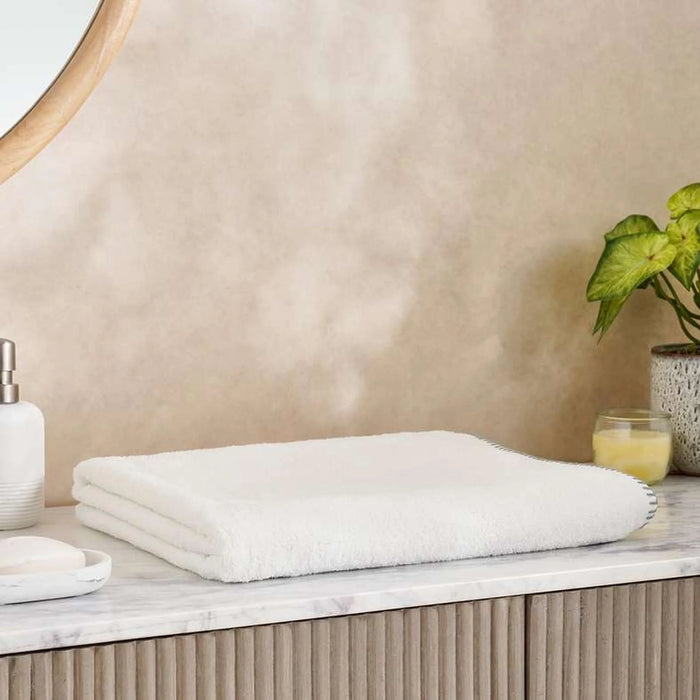 Charlotte Border Stitch Bath Sheet 90X150Cm - White