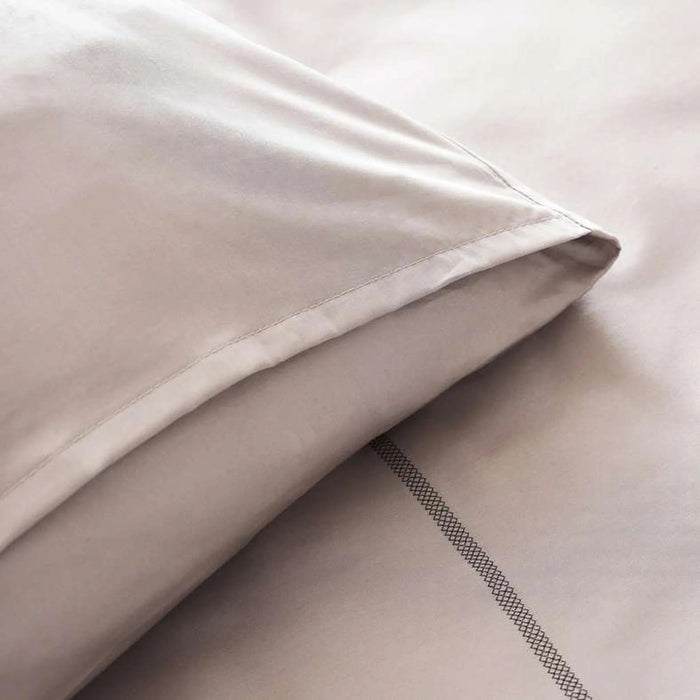 Classic Egyptian 3-Piece 400Tc Super King Duvet Cover Set 260X220Cm - Vapour Pan Home