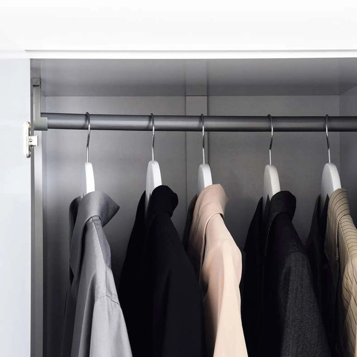 Clean 3 Door Wardrobe With 1 Drawers