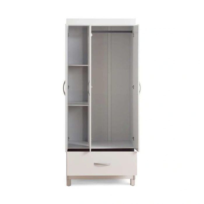 Clean 3 Door Wardrobe With 1 Drawers