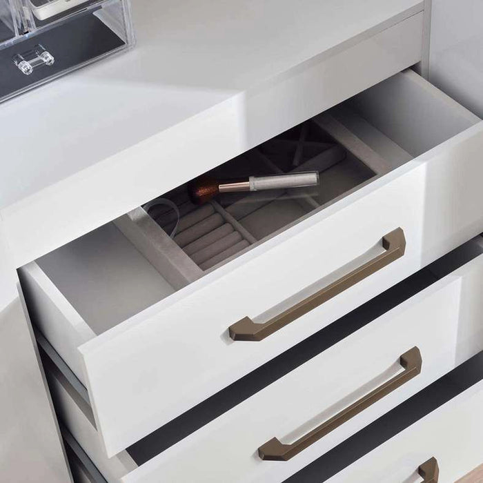 Clean 4 Door Wardrobe With 3 Drawer And Mirror