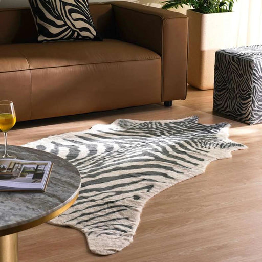 Designora Monochrome Mirage Faux Fur Accent Rug 155X200Cm - Grey Pan Home