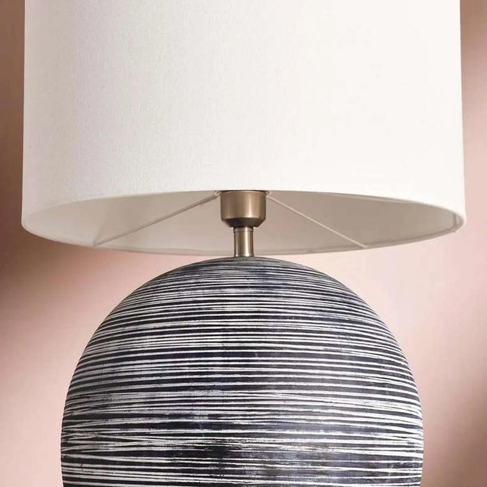 Eason E27 Ceramic Table Lamp 43X62Cm - White/Black