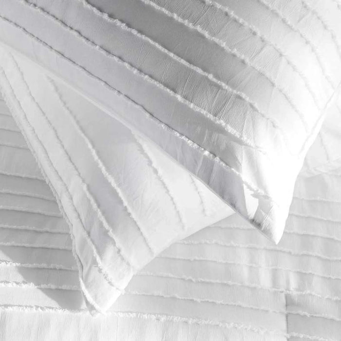 Essence 3-Piece  Tufted Full Comforter Set 160X220Cm - White Pan Home